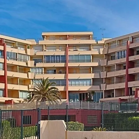 - 4 Pers, 27 M2, 2/1 1 Appartement